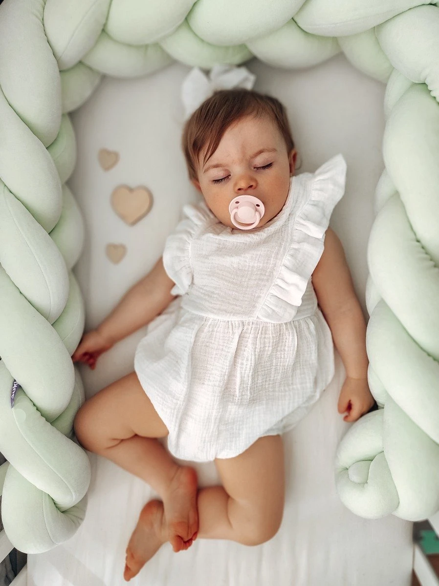 Menthe – Tour De Lit Tressé Pour Lit Bébé 2 Menthe – Tour De Lit Tressé Pour Lit Bébé – Image 2